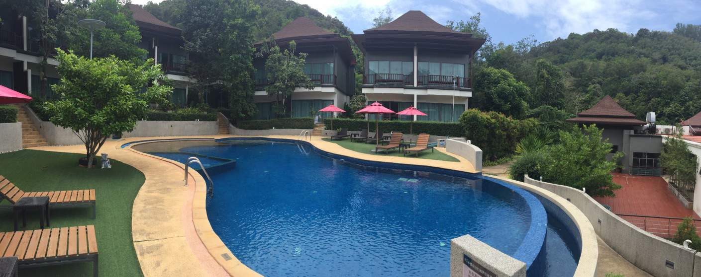 โรงแรม The Crystal Wild ภูเก็ต